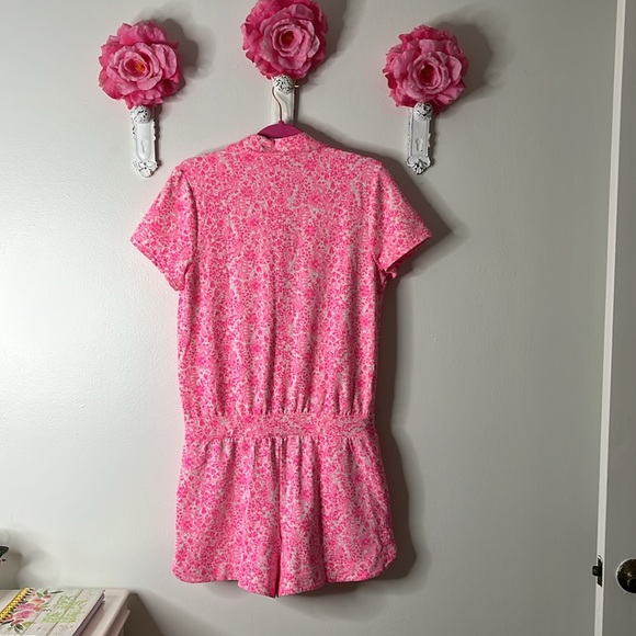 Lilly Pulitzer Jorge Romper in Print Pink Shandy Invest A Gator, Medium. - Picture 14 of 16